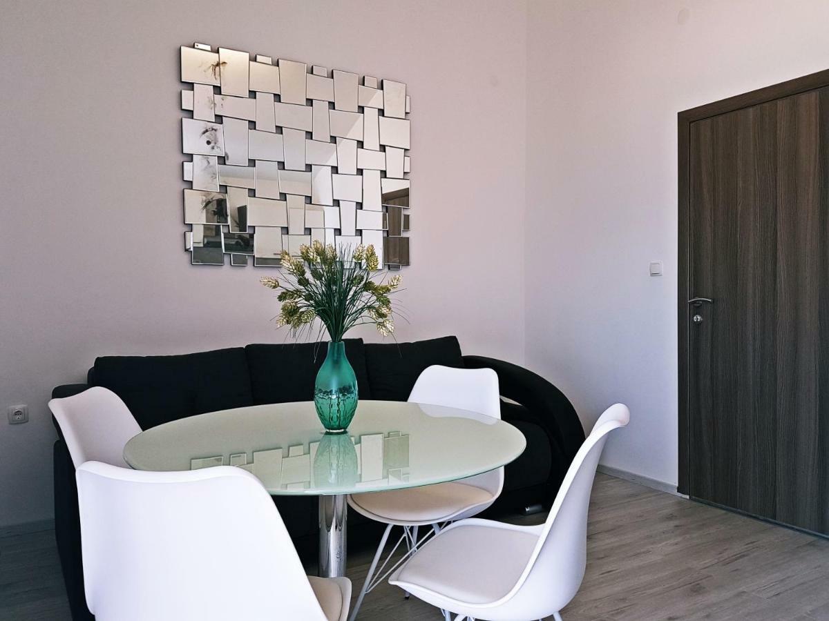 Ika Apartments Bibinje Bagian luar foto