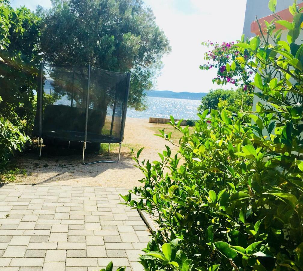 Ika Apartments Bibinje Bagian luar foto
