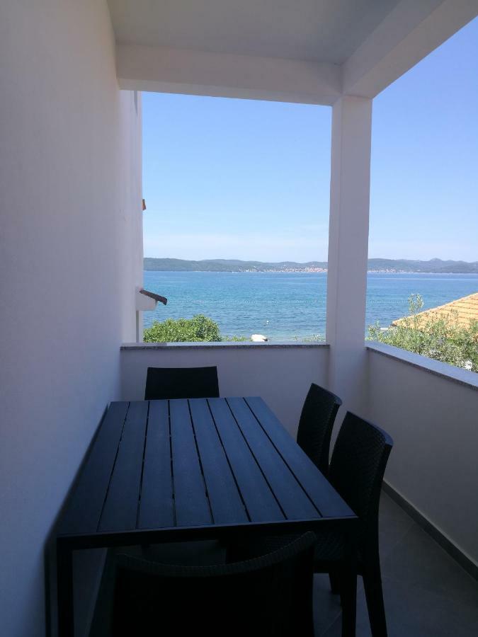 Ika Apartments Bibinje Bagian luar foto